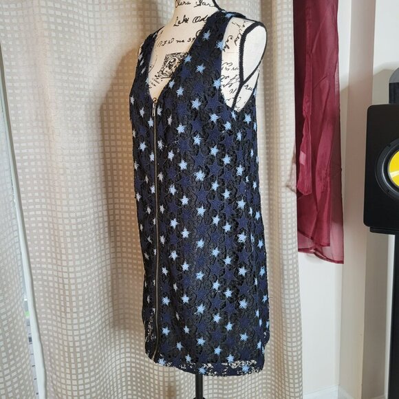 NWT Cupcakes & Cashmere Blue Star Lace Zip Front Dress - Size S - Picture 3 of 9